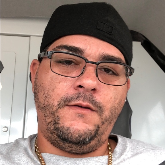 Meet your Posher, Argelio - Picture 1 of 1